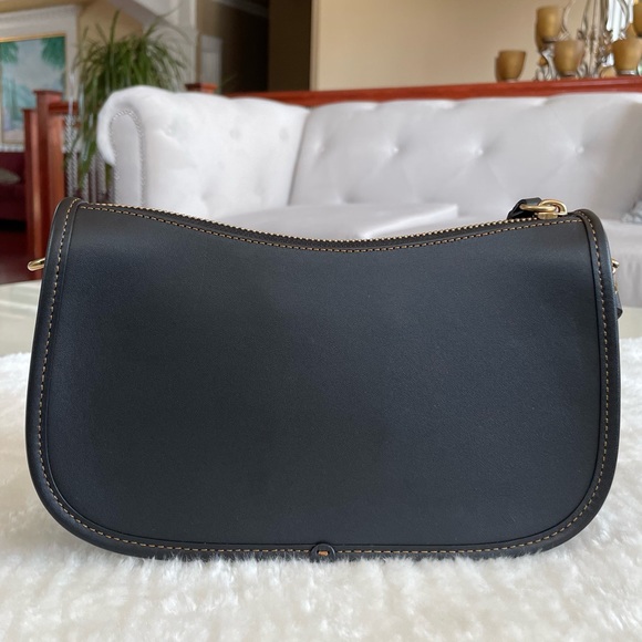‼️SOLD‼️ Coach Swinger Shoulder Bag in Black - Picture 4 of 16